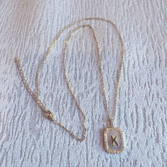 New WOT Mother-of-Pearl Initial “K” Necklace Pendant  14K Gold Plated - Picture 3 of 5
